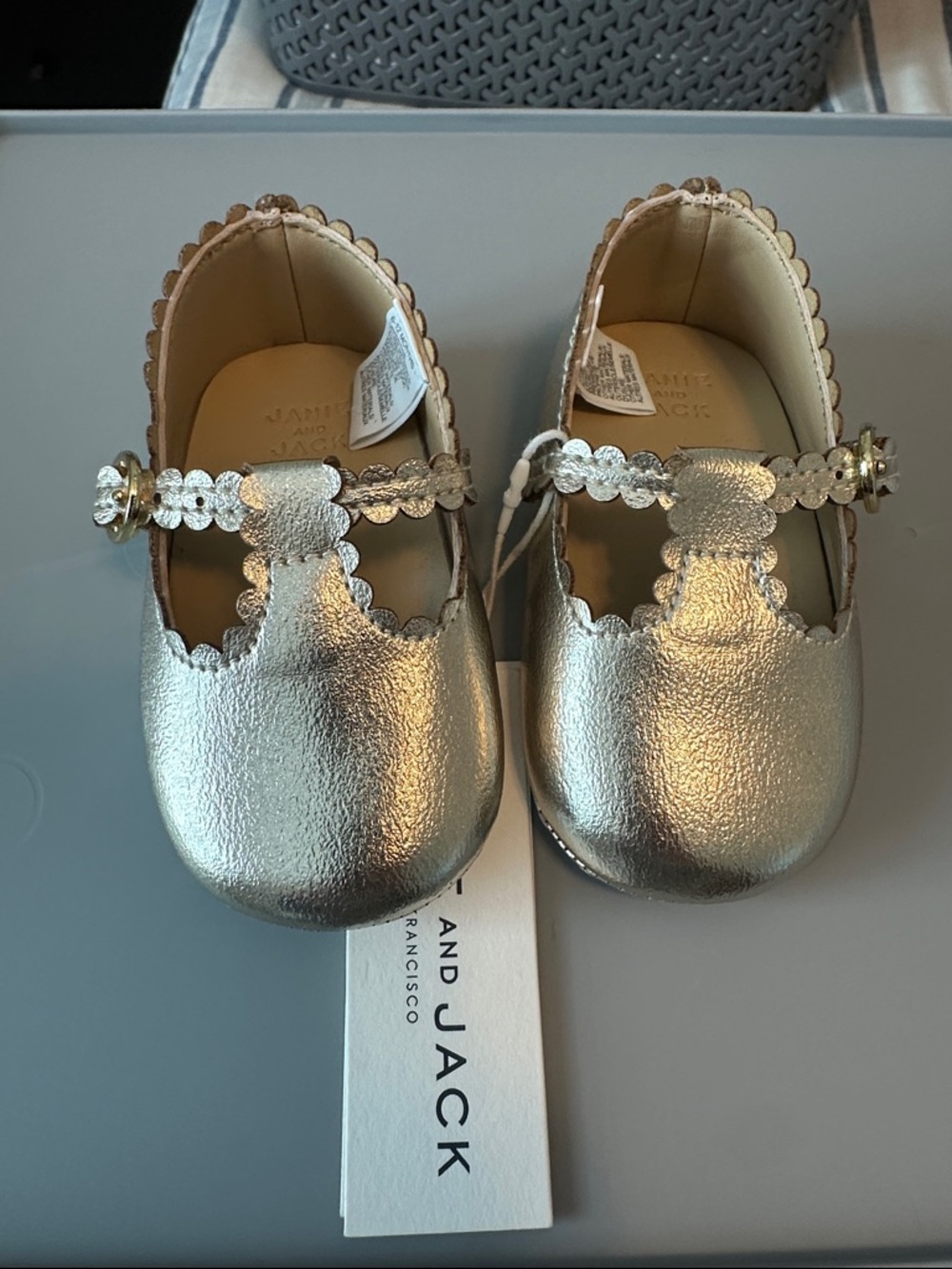 NEW Janie and Jack - Metallic Gold Mary Jane baby Shoes 6-12m